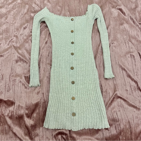 Fashion Nova Jacklyn Off the Shoulder Bodycon Dress - Picture 3 of 5